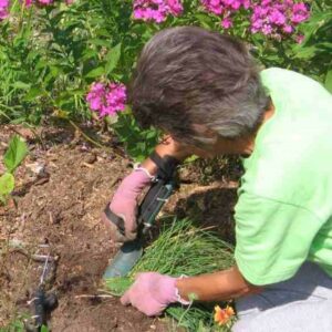 Receive-all holding trowel for adaptive gardening. Suitable for reduced hand function: tetra, quad, cerebral palsy, SCI, spinal cord injury, stroke and more.