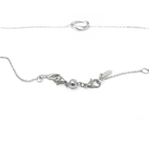 Silver magnetic clasp on a silver necklace