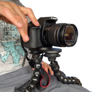 For extra steadiness while taking pictures, two Flexi Phone holders can be used with the double camera base